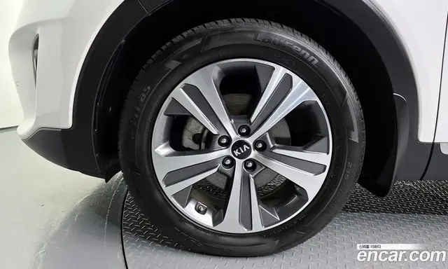 Kia Sorento 2018 2.0 автомат (гидро), миниатюра 5