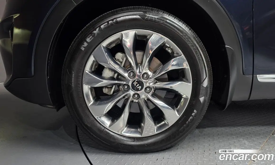 Kia Sorento 2018 2.0 автомат (гидро), фото 5