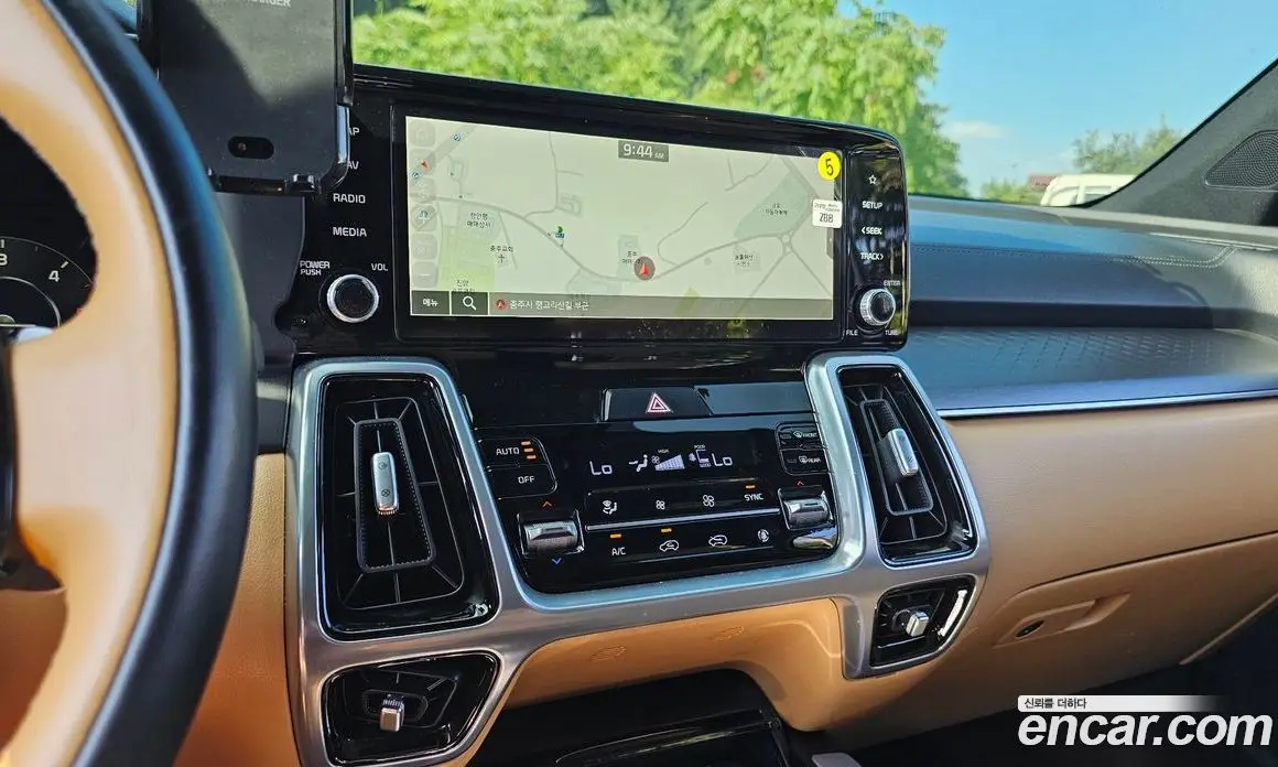 Kia Sorento 2022 2.2 автомат (гидро), фото 13 Kia Sorento 2022 2.2 автомат (гидро), фото 13