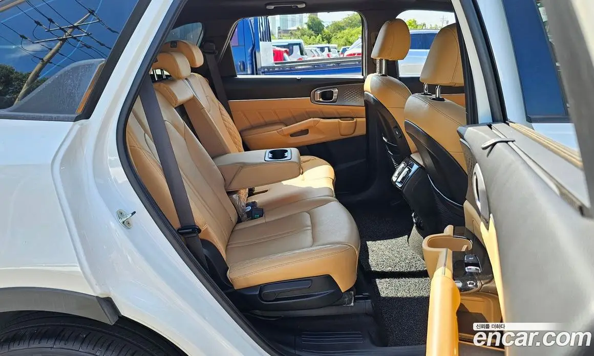Kia Sorento 2022 2.2 автомат (гидро), фото 18 Kia Sorento 2022 2.2 автомат (гидро), фото 18