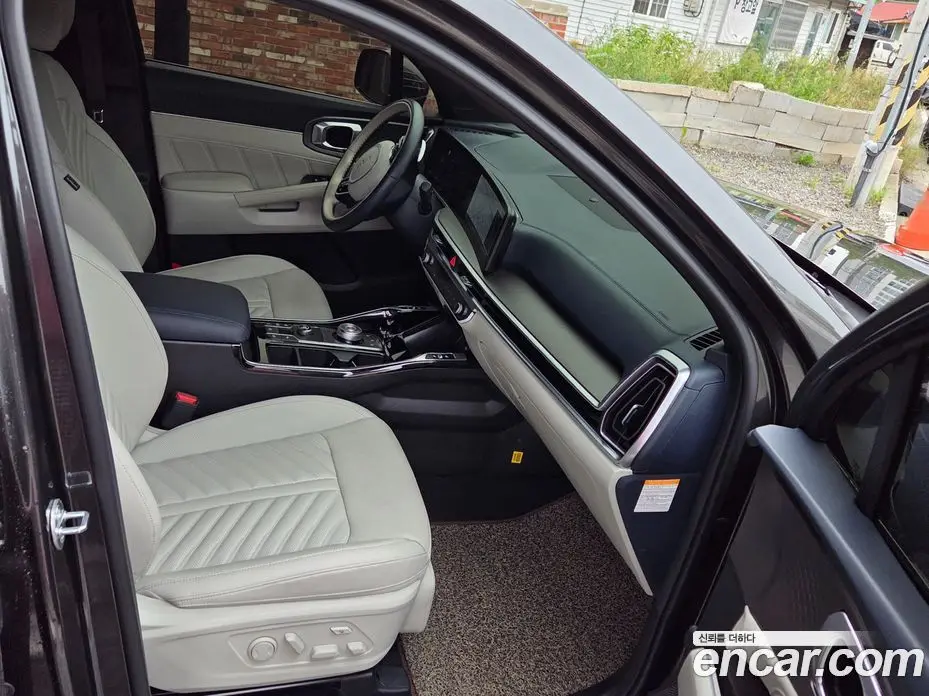 Kia Sorento 2023 1.6 автомат (гидро), фото 13 Kia Sorento 2023 1.6 автомат (гидро), фото 13