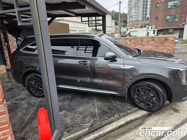 Kia Sorento 2023 1.6 автомат (гидро), миниатюра 4 Kia Sorento 2023 1.6 автомат (гидро), миниатюра 4