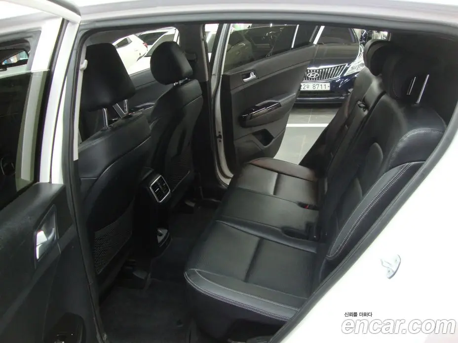 Kia Sportage 2018 2.0 автомат (гидро), фото 13