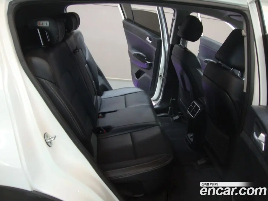 Kia Sportage 2018 2.0 автомат (гидро), фото 14