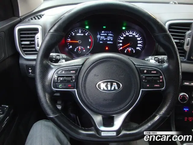 Kia Sportage 2018 2.0 автомат (гидро), миниатюра 5