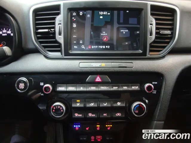 Kia Sportage 2018 2.0 автомат (гидро), миниатюра 7