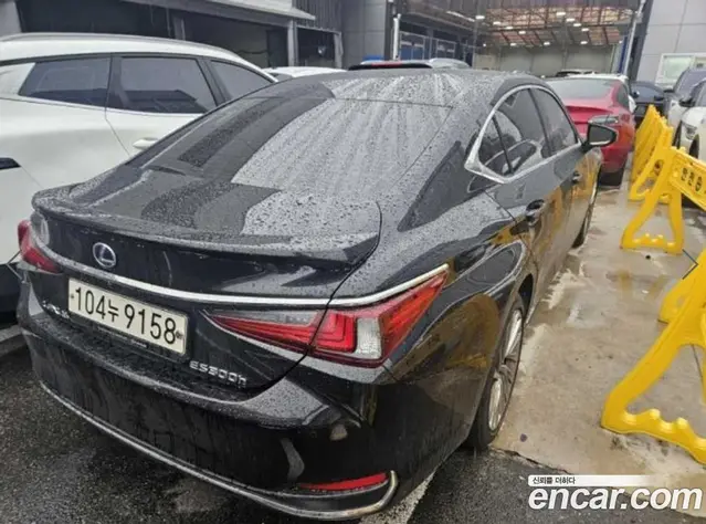 Lexus ES 2021 2.5 автомат (гидро), миниатюра 4