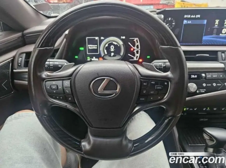 Lexus ES 2021 2.5 автомат (гидро), фото 7