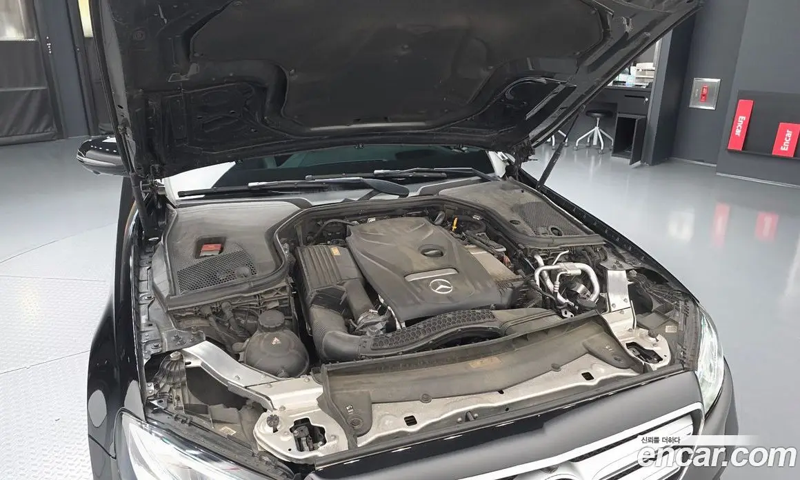 Mercedes-Benz E-Class 2016 2.0 автомат (гидро), фото 6