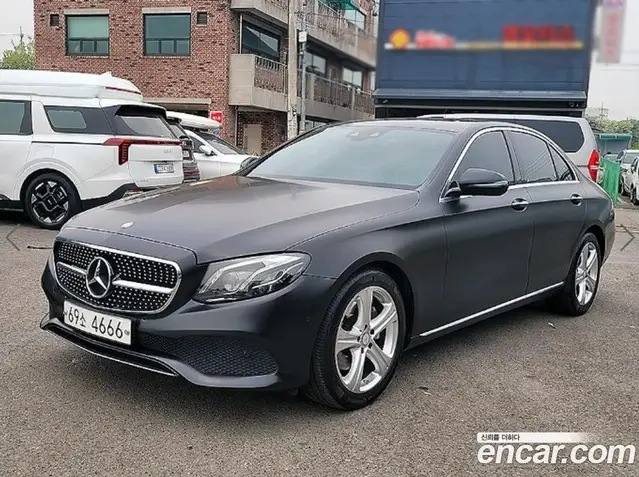 Mercedes-Benz E-Class 2016 1.9 автомат (гидро), миниатюра 2