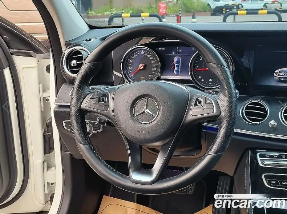 Mercedes-Benz E-Class 2016 1.9 автомат (гидро), фото 8