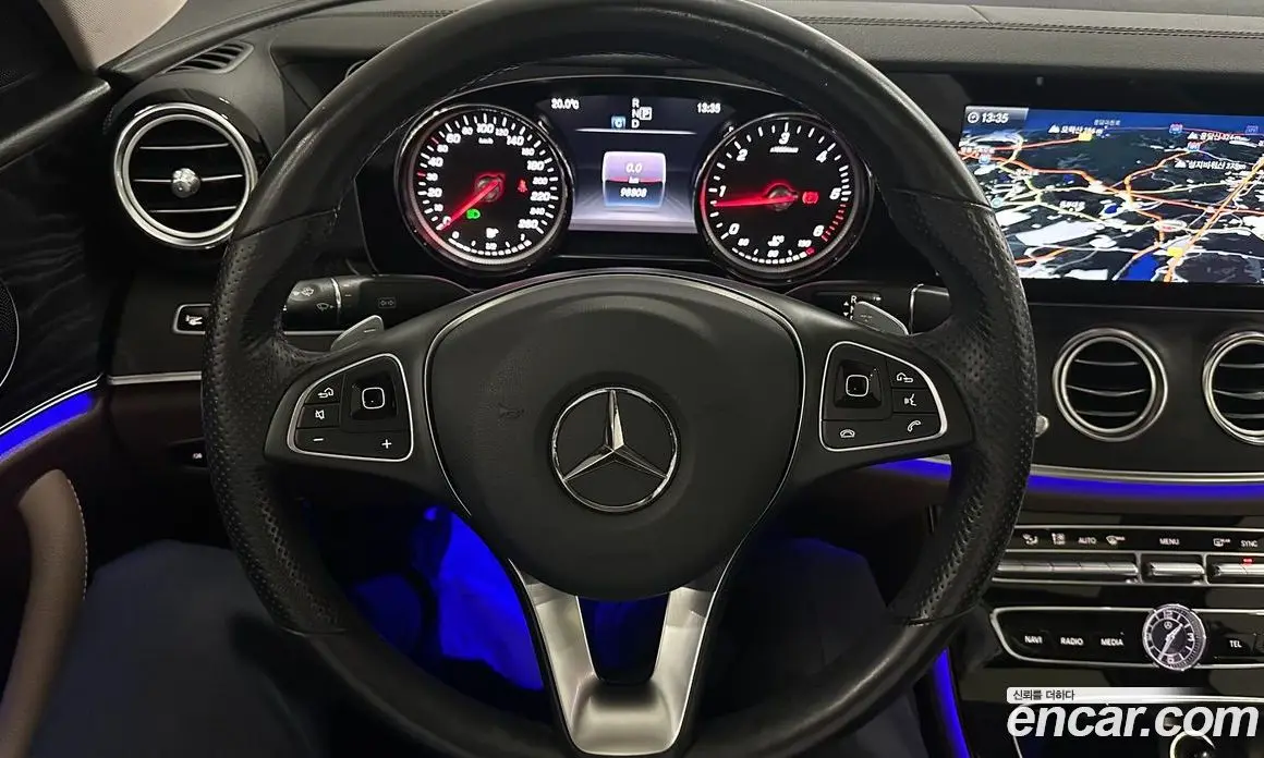 Mercedes-Benz E-Class 2017 1.9 автомат (гидро), фото 16