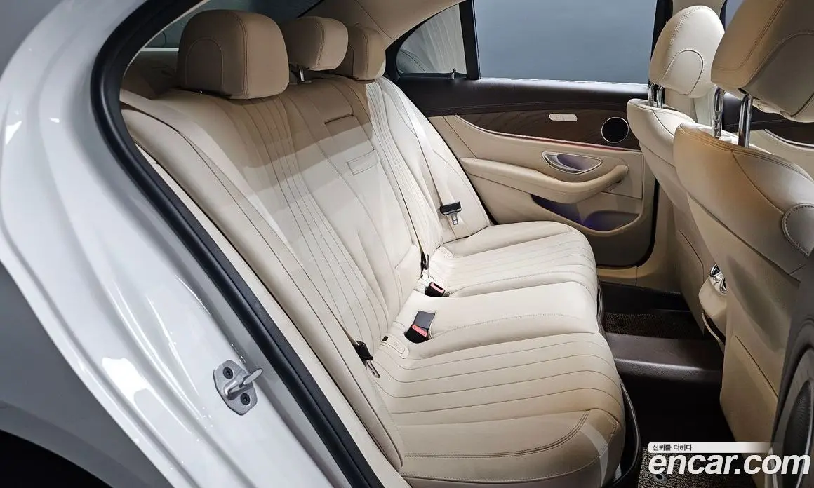 Mercedes-Benz E-Class 2018 1.9 автомат (гидро), фото 12
