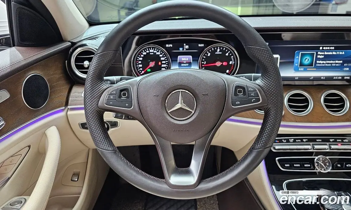 Mercedes-Benz E-Class 2018 1.9 автомат (гидро), фото 13