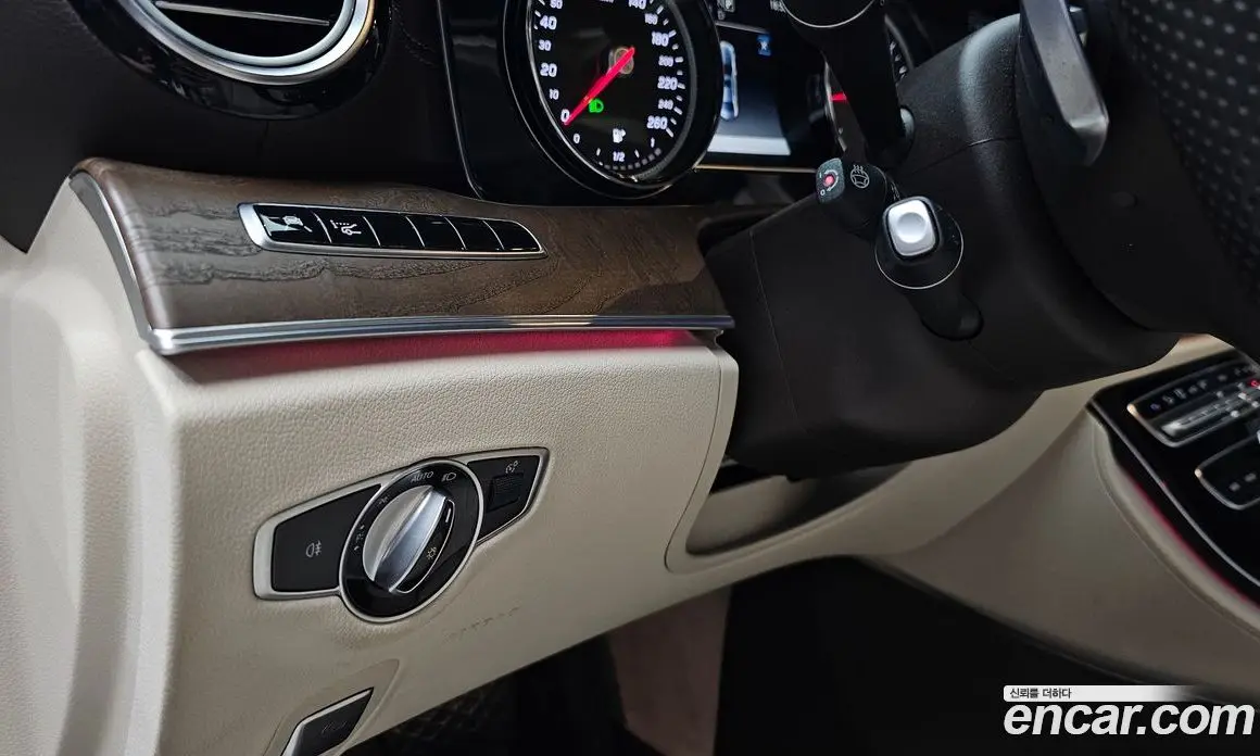 Mercedes-Benz E-Class 2018 1.9 автомат (гидро), фото 17