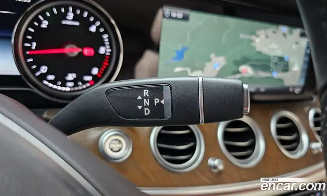 Mercedes-Benz E-Class 2018 1.9 автомат (гидро), миниатюра 9