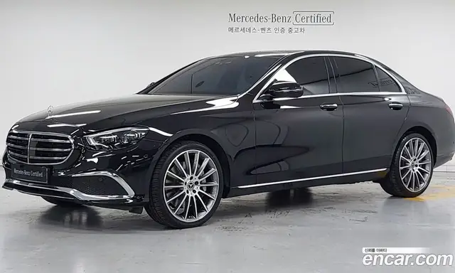 Mercedes-Benz E-Class, 2023, 40 320 км