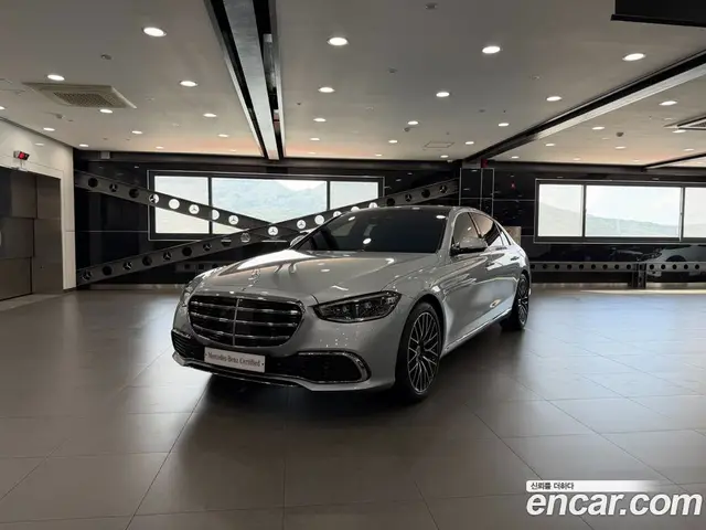 Mercedes-Benz S-Class, 2026, 1 038 км