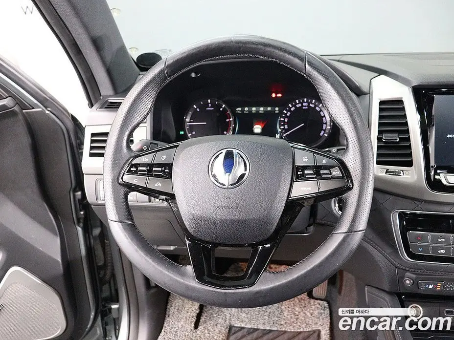 SsangYong Rexton 2017 2.2 автомат (гидро), фото 18 SsangYong Rexton 2017 2.2 автомат (гидро), фото 18