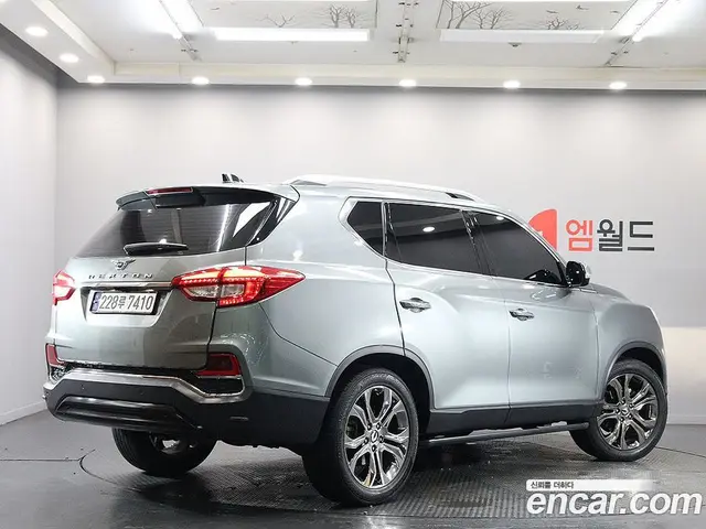 SsangYong Rexton 2017 2.2 автомат (гидро), миниатюра 3 SsangYong Rexton 2017 2.2 автомат (гидро), миниатюра 3