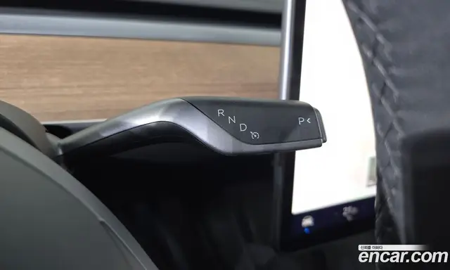 Tesla Model Y 2022 0.2 автомат (гидро), миниатюра 11