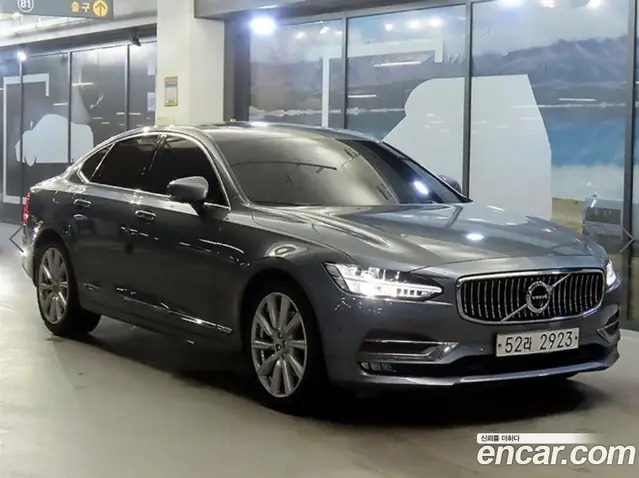 Volvo S90, 2018, 83 424 км