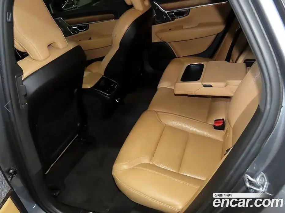 Volvo S90 2018 2.0 автомат (гидро), фото 7 Volvo S90 2018 2.0 автомат (гидро), фото 7