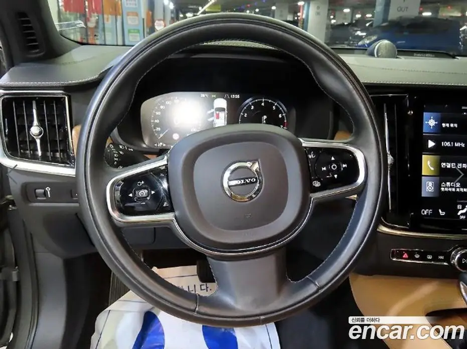 Volvo S90 2018 2.0 автомат (гидро), фото 8 Volvo S90 2018 2.0 автомат (гидро), фото 8