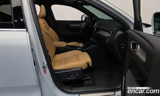 Volvo XC40 2020 2.0 автомат (гидро), миниатюра 11