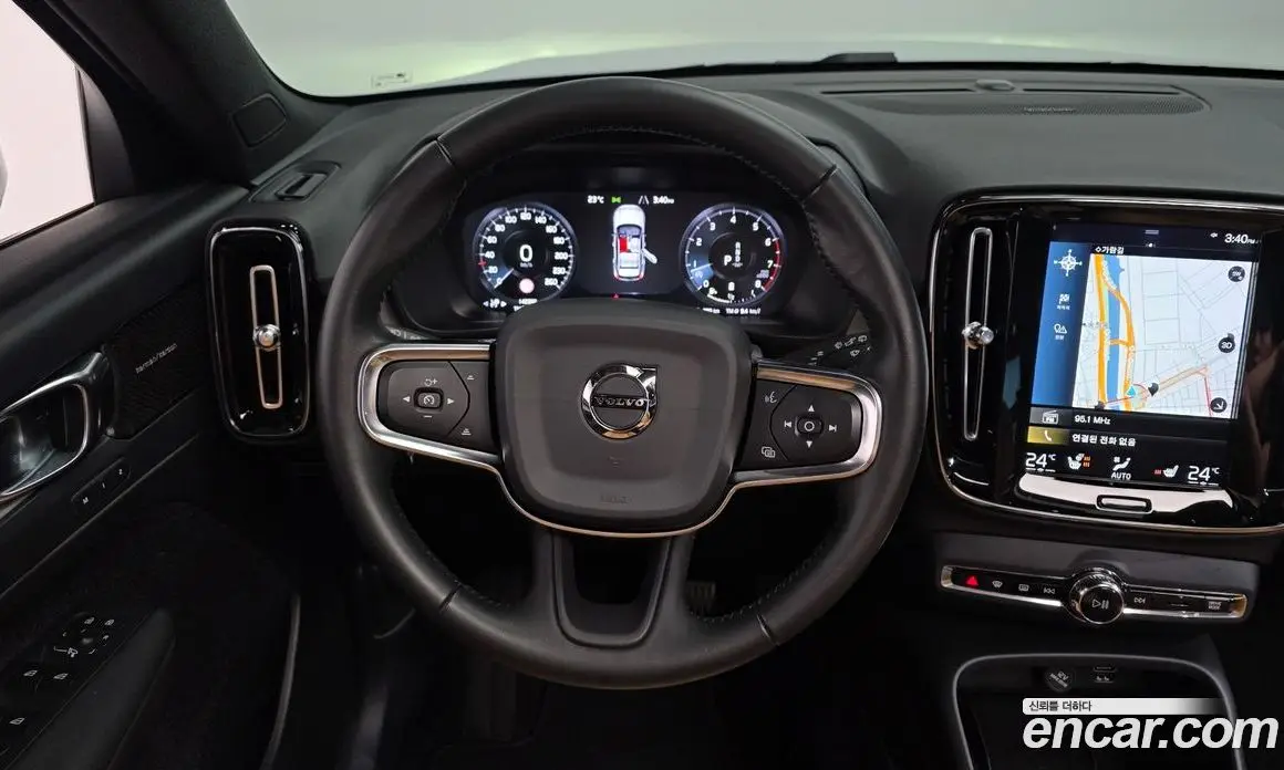 Volvo XC40 2020 2.0 автомат (гидро), фото 13