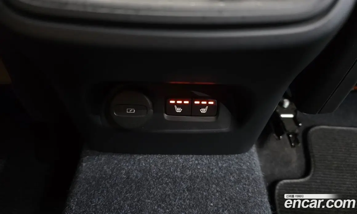 Volvo XC40 2020 2.0 автомат (гидро), фото 18
