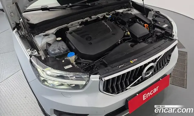 Volvo XC40 2020 2.0 автомат (гидро), миниатюра 6