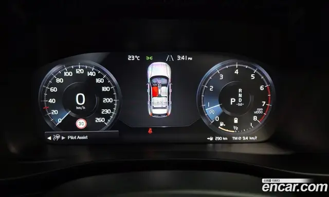 Volvo XC40 2020 2.0 автомат (гидро), миниатюра 8