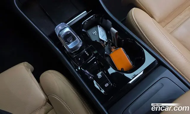 Volvo XC40 2020 2.0 автомат (гидро), миниатюра 9
