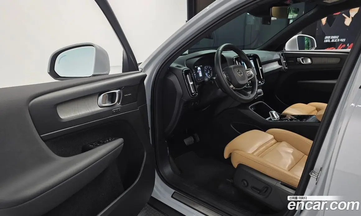 Volvo XC40 2020 2.0 автомат (гидро), фото 10