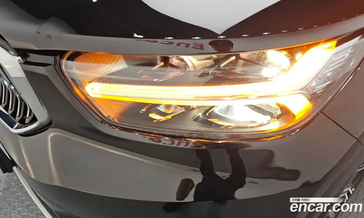 Volvo XC40 2022 2.0 автомат (гидро), фото 8