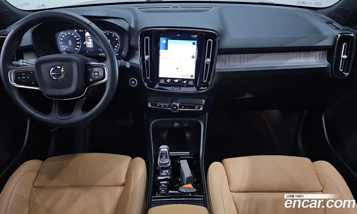 Volvo XC40 2022 2.0 автомат (гидро), фото 10