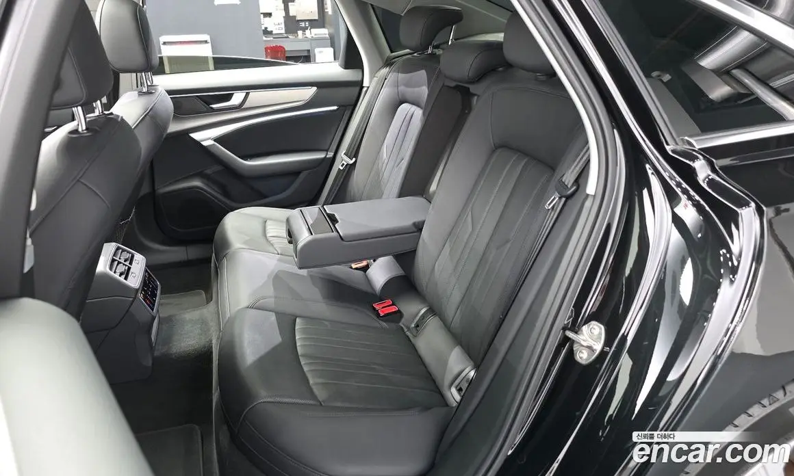 Audi A6 2020 2.0 автомат (гидро), фото 16