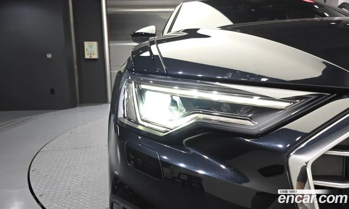 Audi A6 2020 2.0 автомат (гидро), фото 8