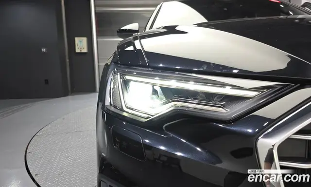 Audi A6 2020 2.0 автомат (гидро), миниатюра 8