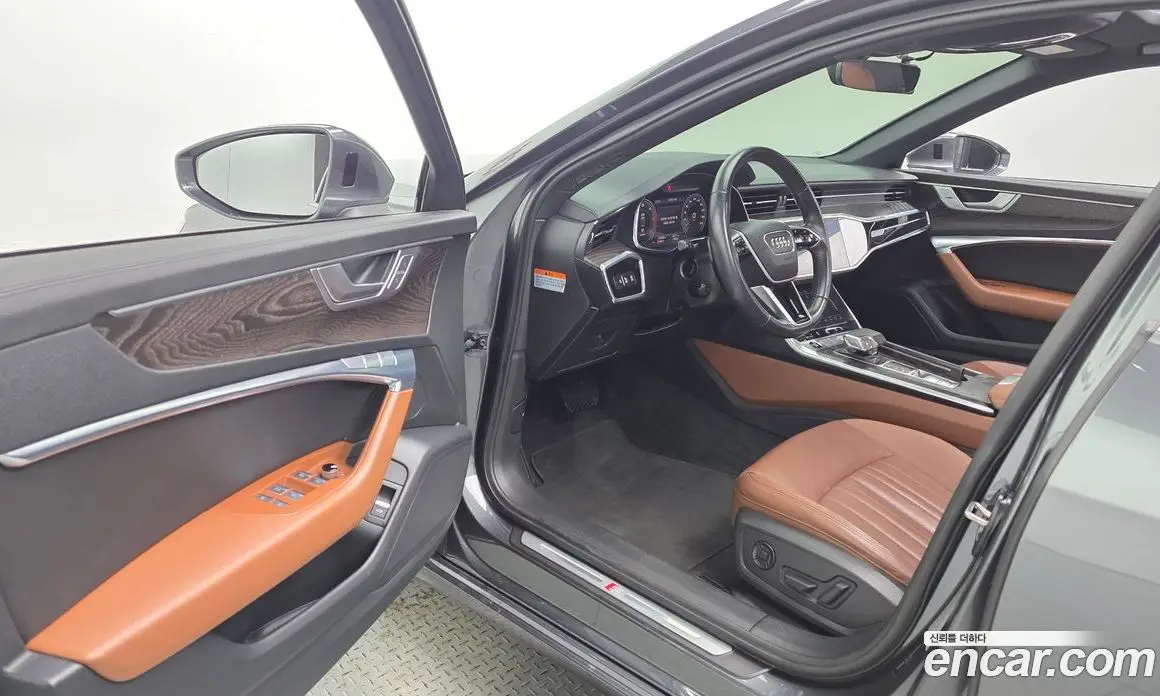 Audi A6 2020 2.0 автомат (гидро), фото 13