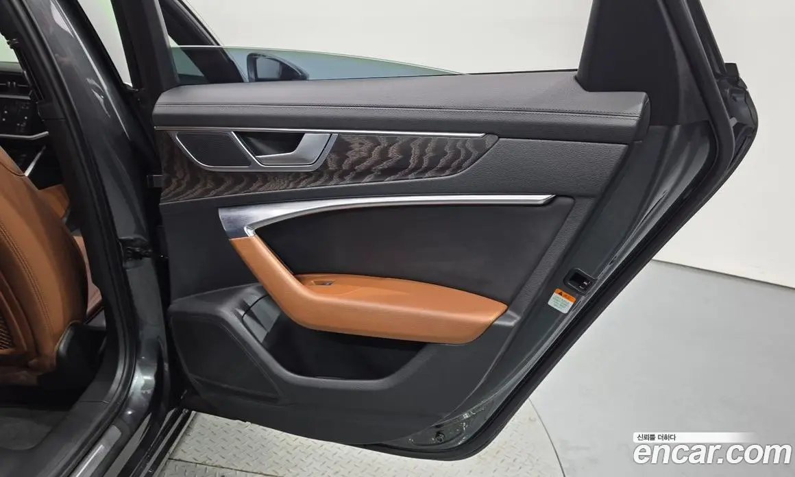 Audi A6 2020 2.0 автомат (гидро), фото 15