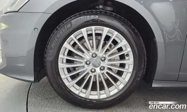 Audi A6 2020 2.0 автомат (гидро), миниатюра 5