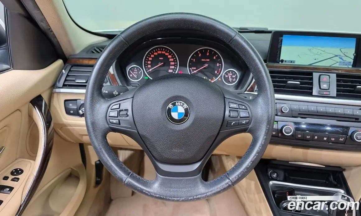 BMW 3 серия 2015 2.0 автомат (гидро), фото 13