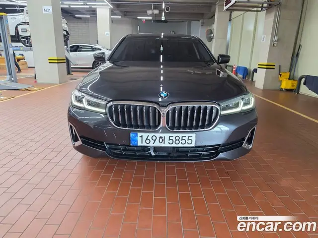 BMW 5 серия, 2023, 45 605 км