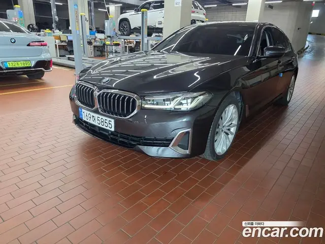 BMW 5 серия 2023 2.0 автомат (гидро), миниатюра 2