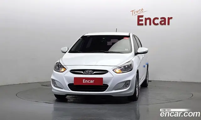 Hyundai Accent 2011 1.6 автомат (гидро), миниатюра 3 Hyundai Accent 2011 1.6 автомат (гидро), миниатюра 3
