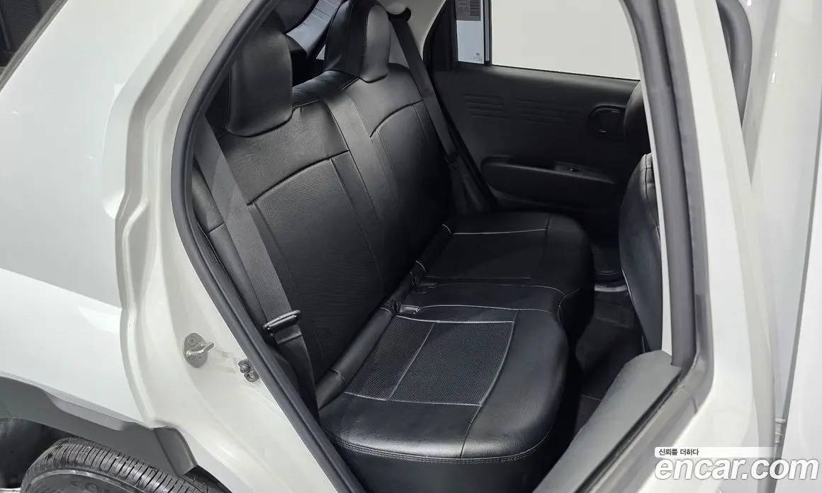 Hyundai Casper 2022 1.0 автомат (гидро), фото 17