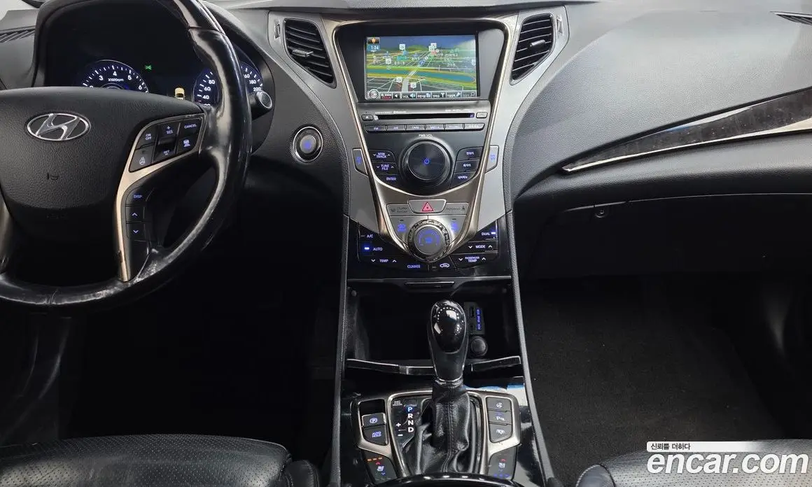 Hyundai Grandeur 2011 3.0 автомат (гидро), фото 14
