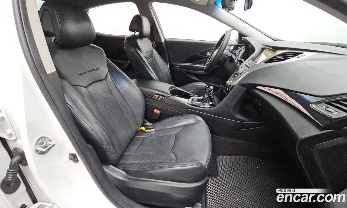 Hyundai Grandeur 2011 3.0 автомат (гидро), фото 16